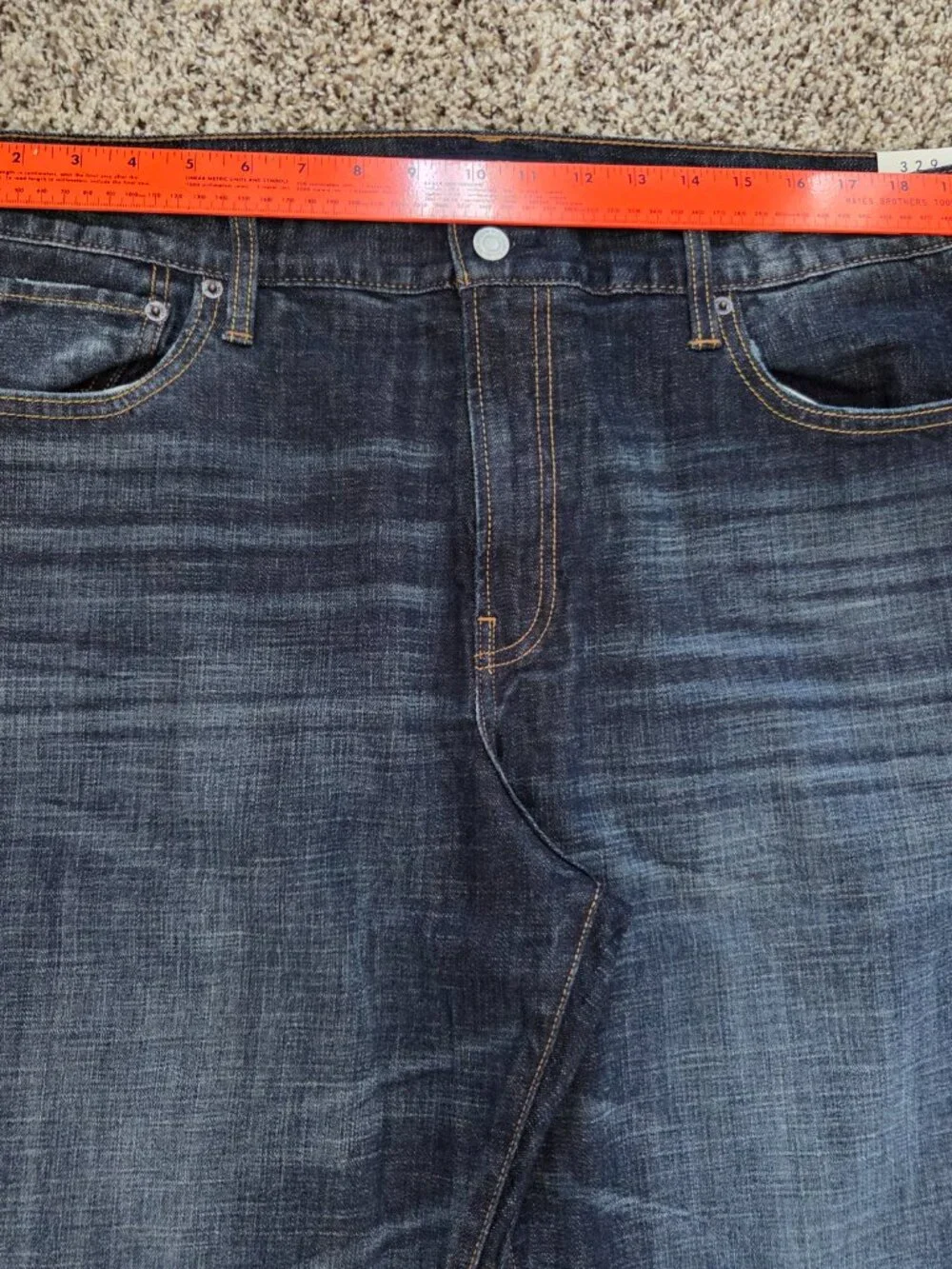 NWT MEN'S LUCKY BRAND JEANS 329 Size 40 x 34 Classic Straight 2-Way Stretch